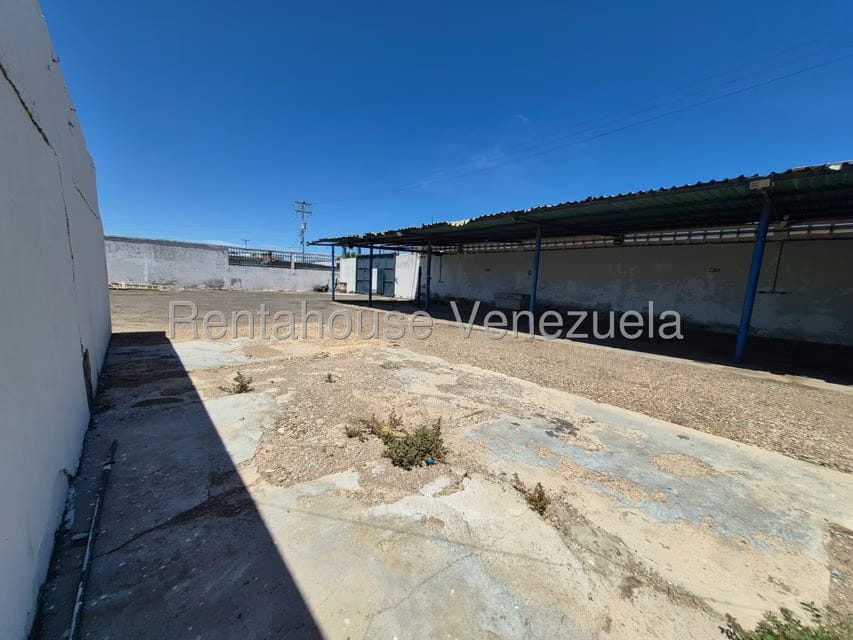 Comercial (Galpon - Deposito) en Venta en Nuevo Pueblo, Falcon - 2