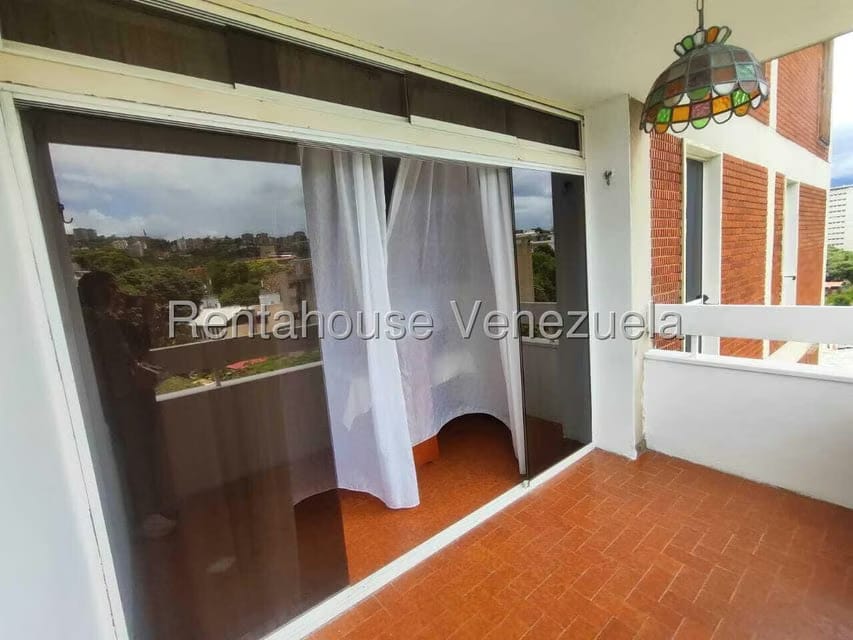 Apartamento (1 Nivel) en Alquiler en Colinas de Bello Monte, Distrito Metropolitano - 18
