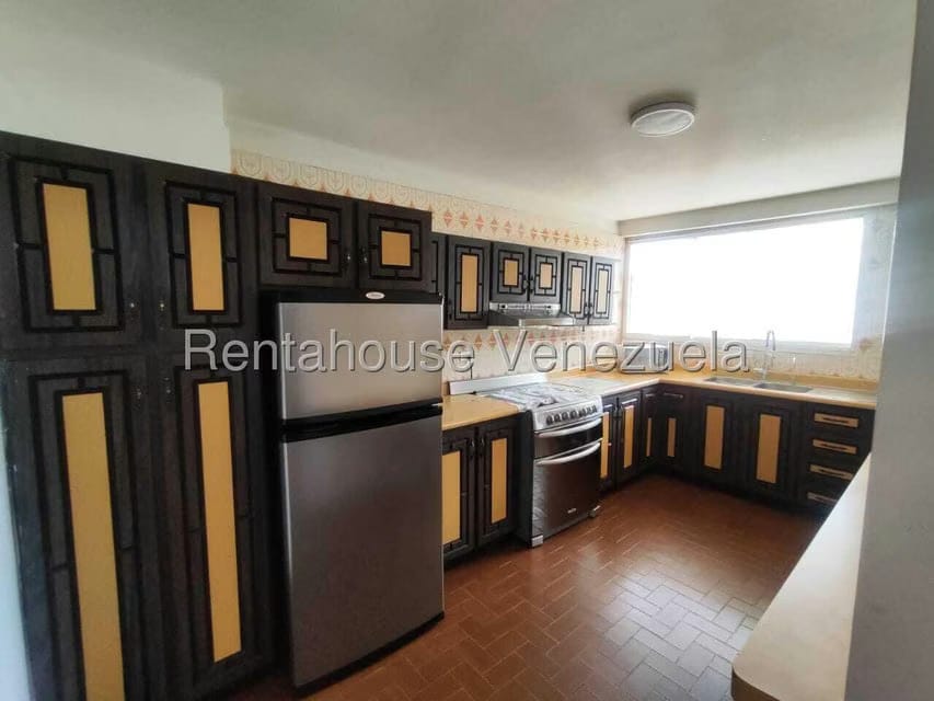 Apartamento (1 Nivel) en Alquiler en Colinas de Bello Monte, Distrito Metropolitano - 19