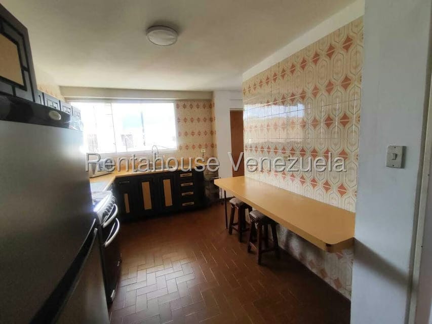 Apartamento (1 Nivel) en Alquiler en Colinas de Bello Monte, Distrito Metropolitano - 20