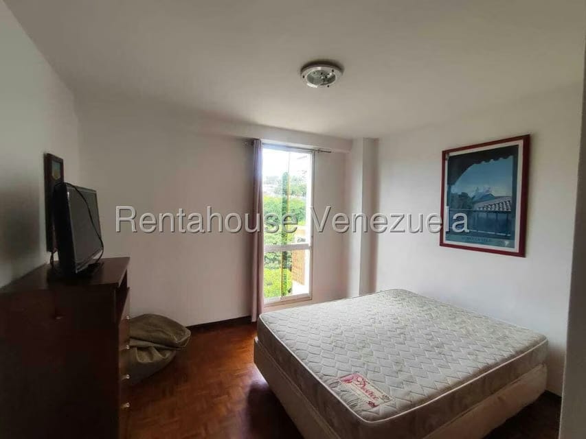 Apartamento (1 Nivel) en Alquiler en Colinas de Bello Monte, Distrito Metropolitano - 37