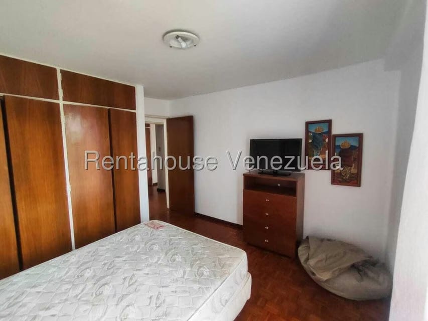 Apartamento (1 Nivel) en Alquiler en Colinas de Bello Monte, Distrito Metropolitano - 38