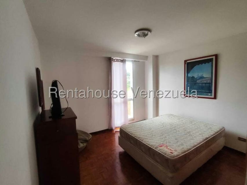 Apartamento (1 Nivel) en Alquiler en Colinas de Bello Monte, Distrito Metropolitano - 39