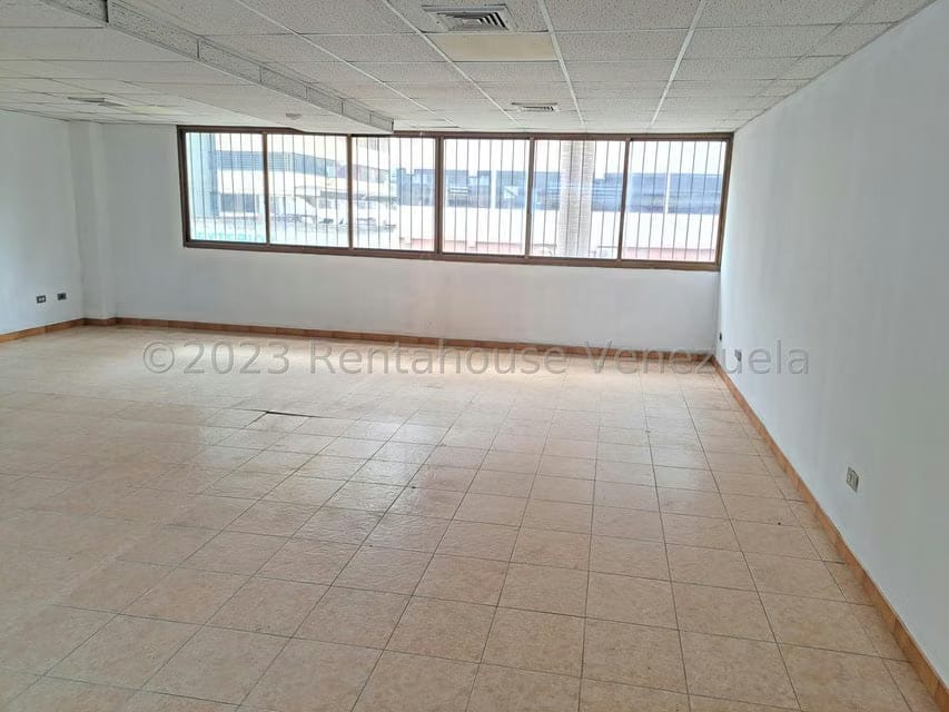 Comercial (Oficina) en Venta en Municipio Guaicaipuro, Miranda - 2
