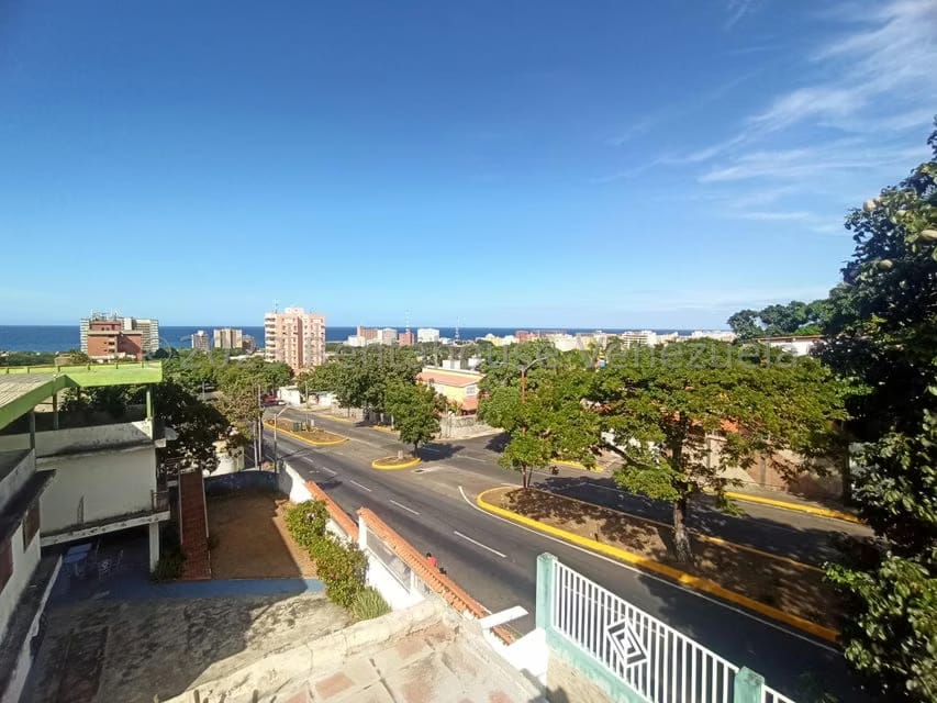 Casa (Multipes Niveles) en Venta en El Palmar del Este, Vargas - 29