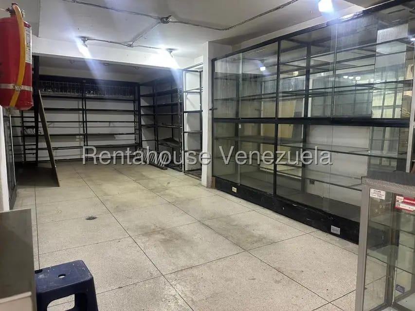 Comercial (Local Comercial) en Venta en Centro, Distrito Metropolitano - 3