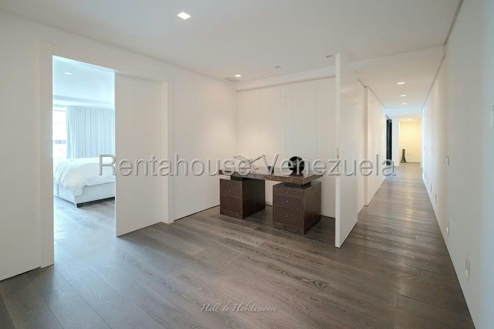 Apartamento (Duplex) en Venta en Campo Alegre, Distrito Metropolitano - 19