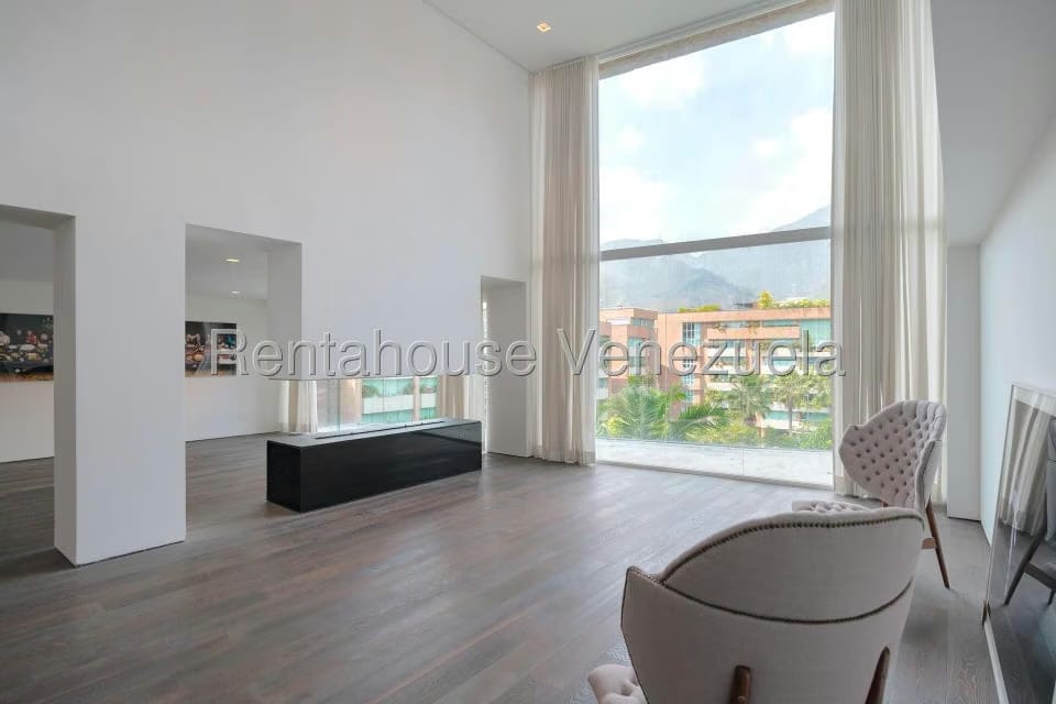 Apartamento (Duplex) en Venta en Campo Alegre, Distrito Metropolitano - 3