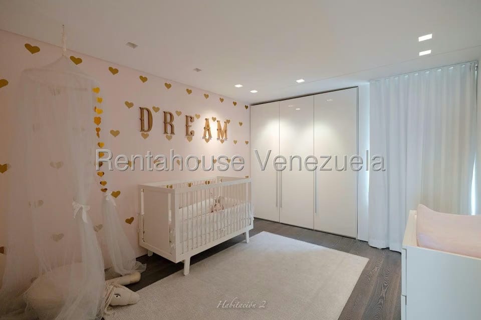 Apartamento (Duplex) en Venta en Campo Alegre, Distrito Metropolitano - 28
