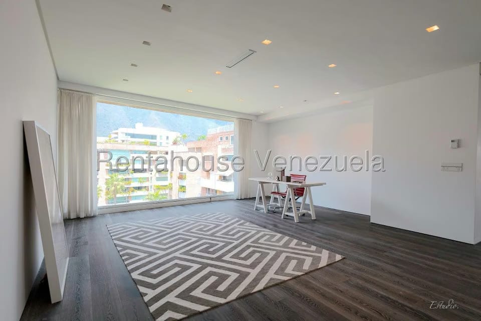 Apartamento (Duplex) en Venta en Campo Alegre, Distrito Metropolitano - 34