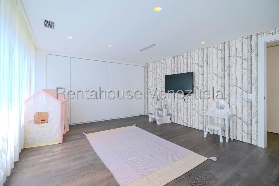 Apartamento (Duplex) en Venta en Campo Alegre, Distrito Metropolitano - 39