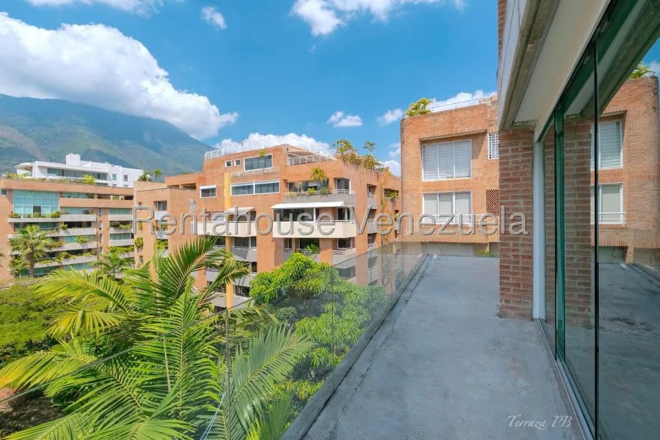 Apartamento (Duplex) en Venta en Campo Alegre, Distrito Metropolitano - 7