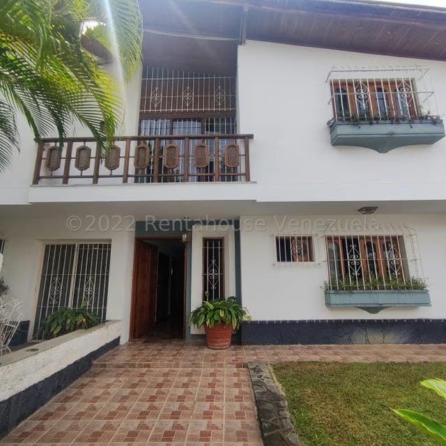 Casa (Duplex) en Venta en Macaracuay, Distrito Metropolitano - 2