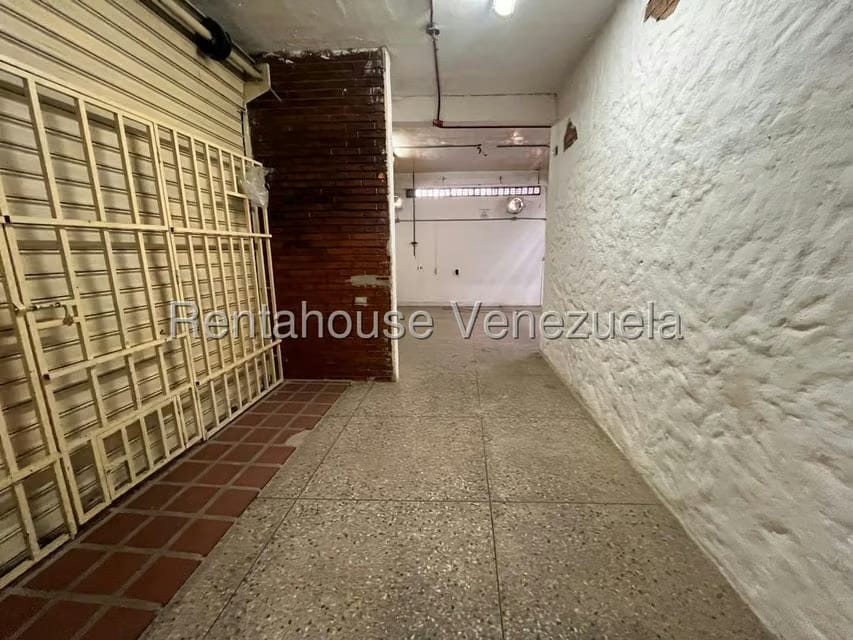 Comercial (Galpon - Deposito) en Venta en Zona Oeste, Lara - 19
