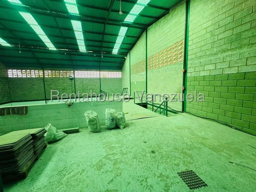 Comercial (Galpon - Deposito) en Venta en Zona Oeste, Lara - 10