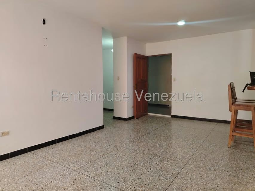 Apartamento (1 Nivel) en Alquiler en Parroquia Juan de Villegas, Lara - 14
