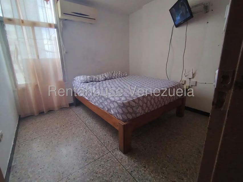 Apartamento (1 Nivel) en Alquiler en Parroquia Juan de Villegas, Lara - 23