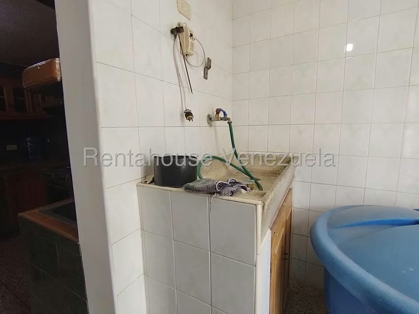 Apartamento (1 Nivel) en Alquiler en Parroquia Juan de Villegas, Lara - 27