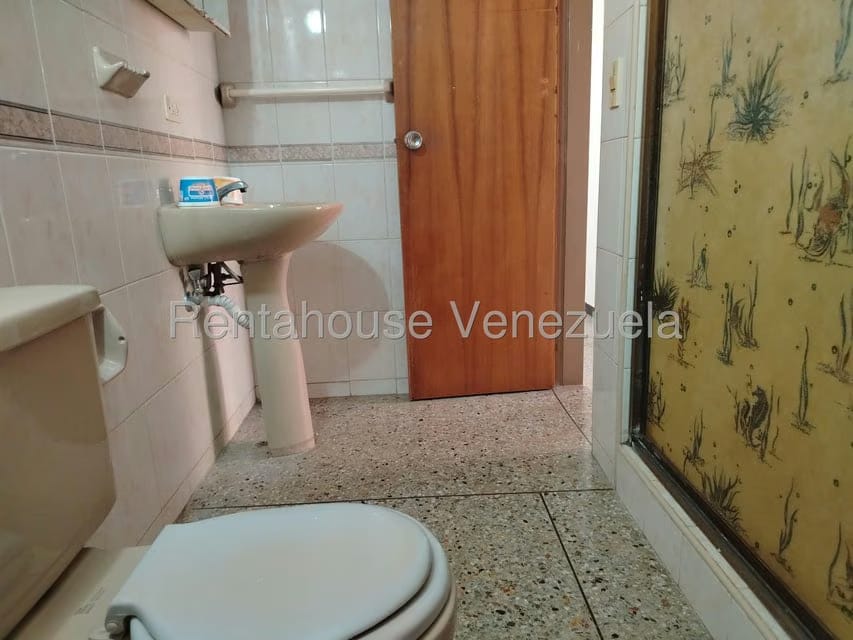 Apartamento (1 Nivel) en Alquiler en Parroquia Juan de Villegas, Lara - 30
