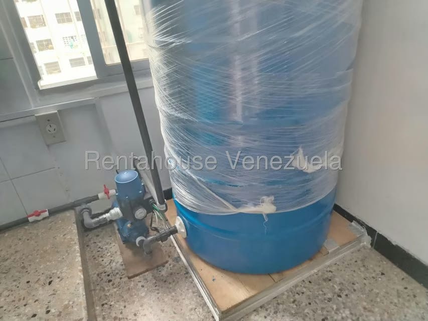 Apartamento (1 Nivel) en Alquiler en Parroquia Juan de Villegas, Lara - 33