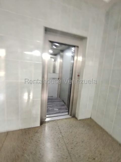 Apartamento (1 Nivel) en Alquiler en Parroquia Juan de Villegas, Lara - 5