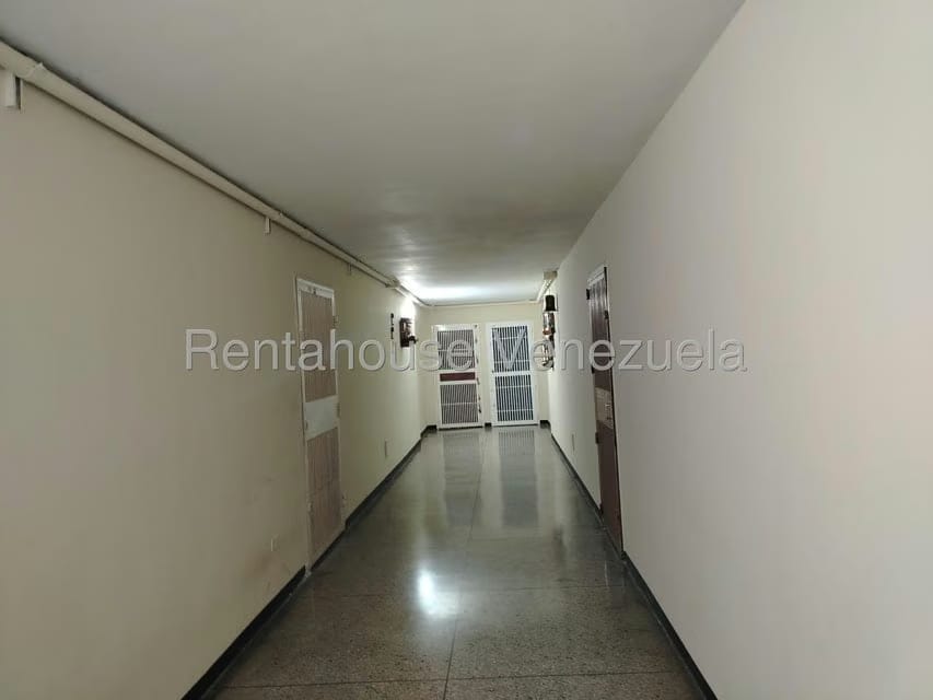 Apartamento (1 Nivel) en Alquiler en Parroquia Juan de Villegas, Lara - 8