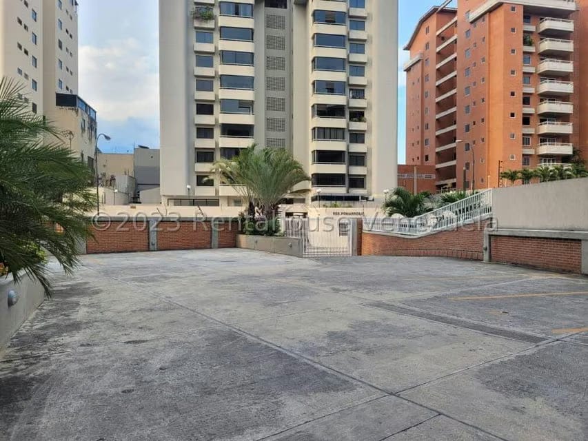 Apartamento (1 Nivel) en Venta en Frutas Condominio, Miranda - 24
