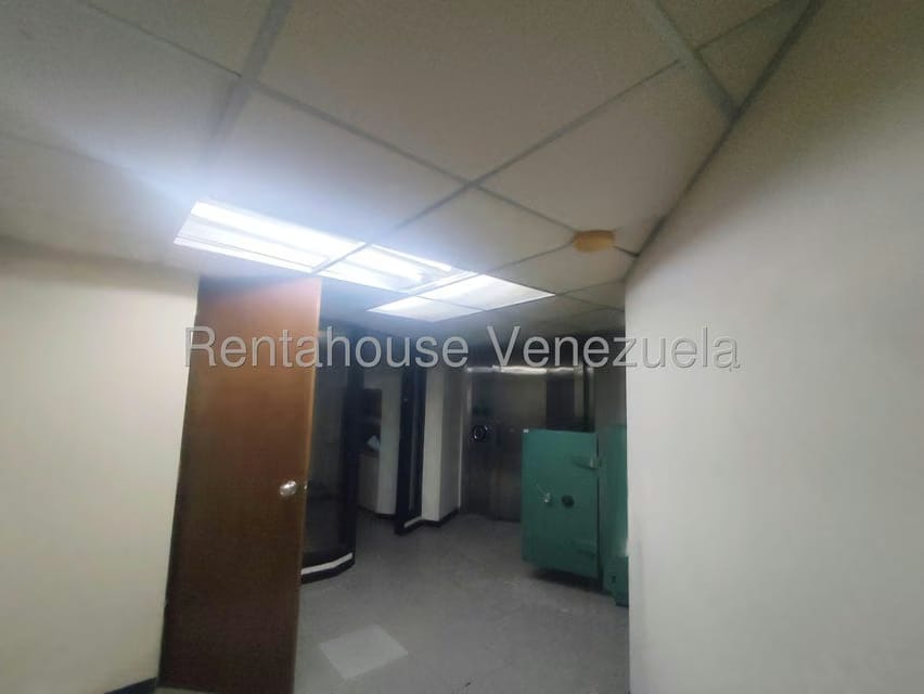 Comercial (Local Comercial) en Venta en Dr Portillo, Zulia - 13