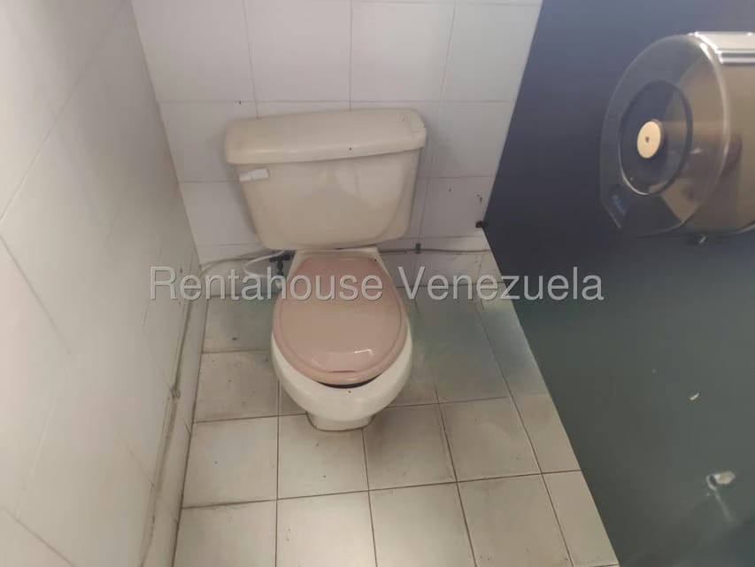 Comercial (Local Comercial) en Venta en Dr Portillo, Zulia - 16