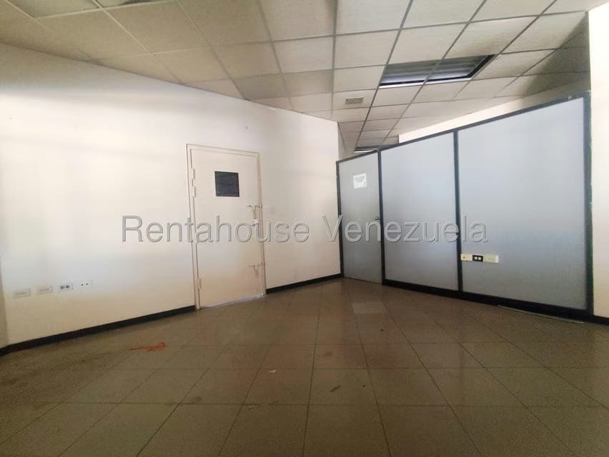 Comercial (Local Comercial) en Venta en Dr Portillo, Zulia - 24
