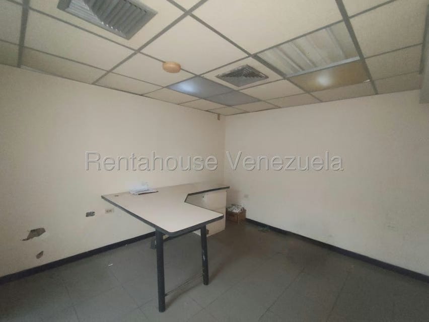 Comercial (Local Comercial) en Venta en Dr Portillo, Zulia - 25