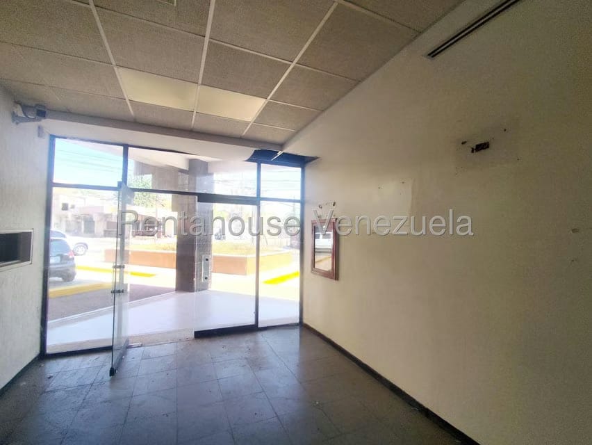 Comercial (Local Comercial) en Venta en Dr Portillo, Zulia - 4