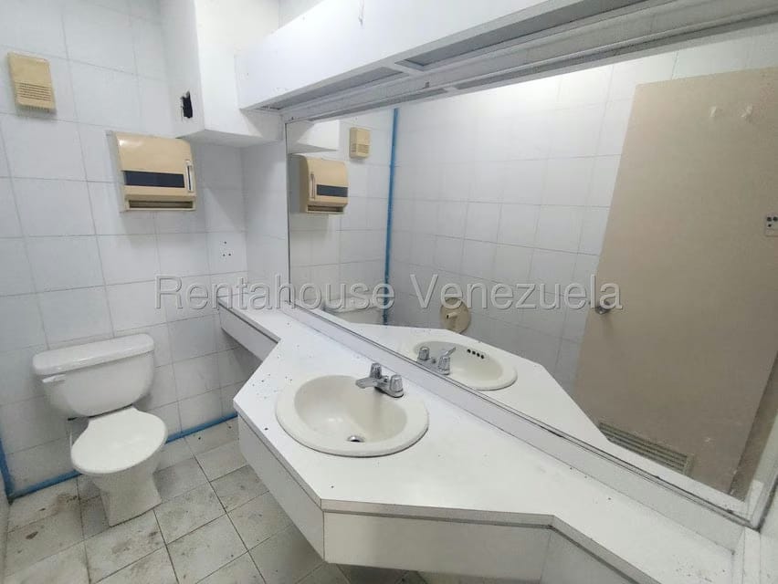 Comercial (Local Comercial) en Venta en Dr Portillo, Zulia - 32