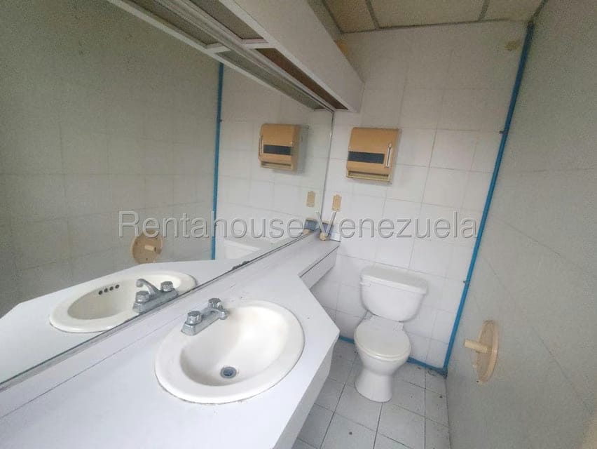 Comercial (Local Comercial) en Venta en Dr Portillo, Zulia - 33