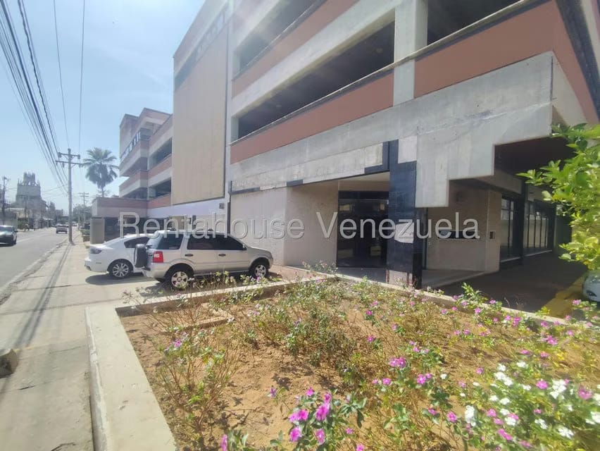 Comercial (Local Comercial) en Venta en Dr Portillo, Zulia - 46