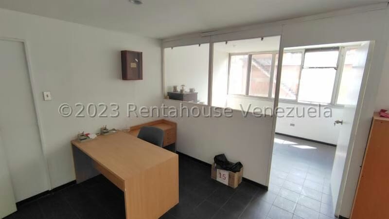 Comercial (Oficina) en Alquiler en Parroquia La Candelaria, Distrito Metropolitano - 12