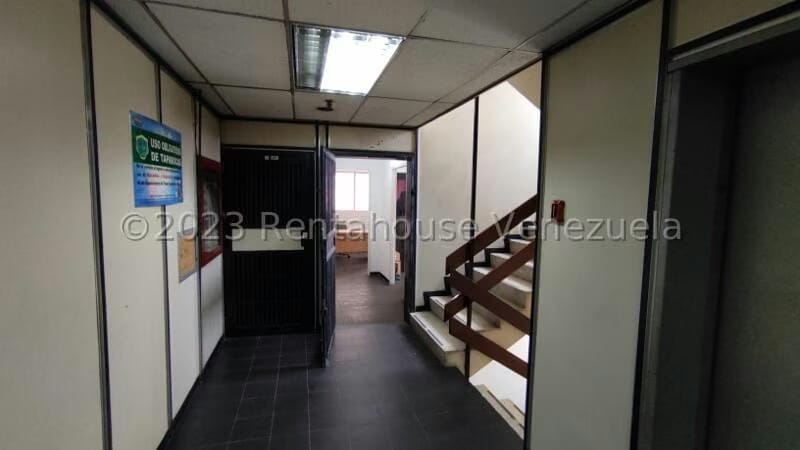 Comercial (Oficina) en Alquiler en Parroquia La Candelaria, Distrito Metropolitano - 4