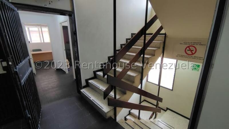 Comercial (Oficina) en Alquiler en Parroquia La Candelaria, Distrito Metropolitano - 5