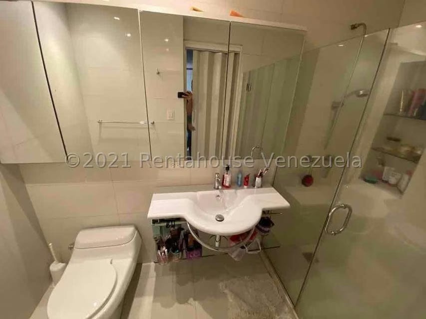 Apartamento (Penthouse) en Venta en Las Esmeraldas, Distrito Metropolitano - 24