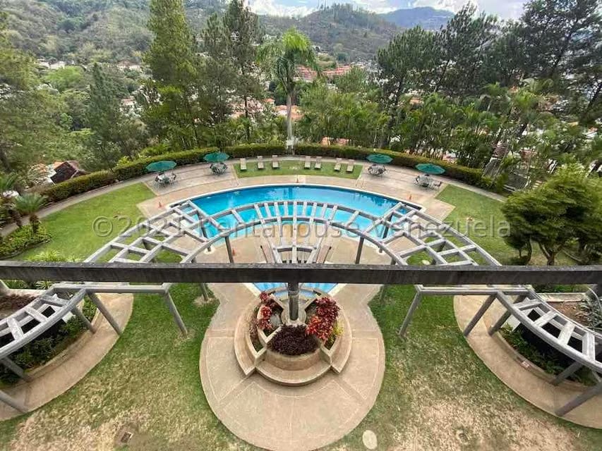 Apartamento (Penthouse) en Venta en Las Esmeraldas, Distrito Metropolitano - 26