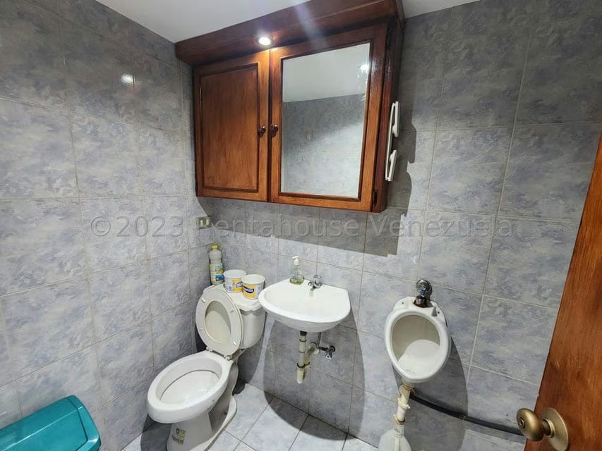 Comercial (Local Comercial) en Venta en Bello Monte, Distrito Metropolitano - 13