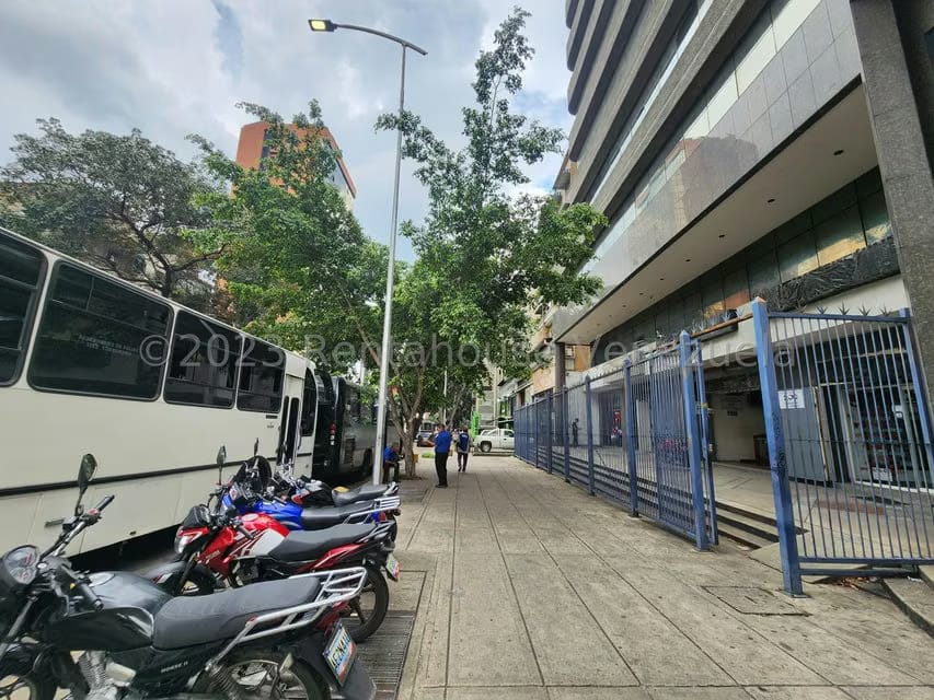 Comercial (Local Comercial) en Venta en Bello Monte, Distrito Metropolitano - 19
