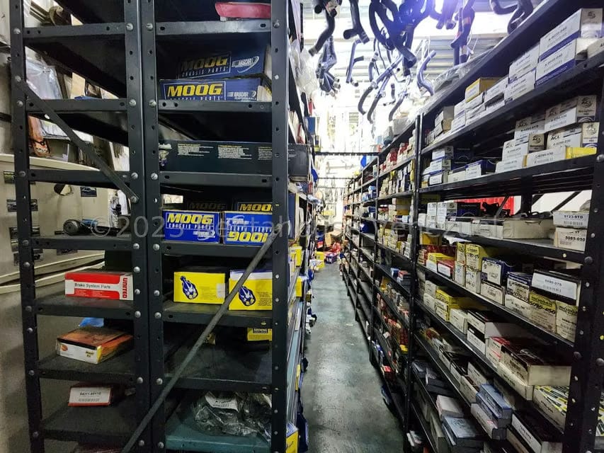 Comercial (Local Comercial) en Venta en Bello Monte, Distrito Metropolitano - 8