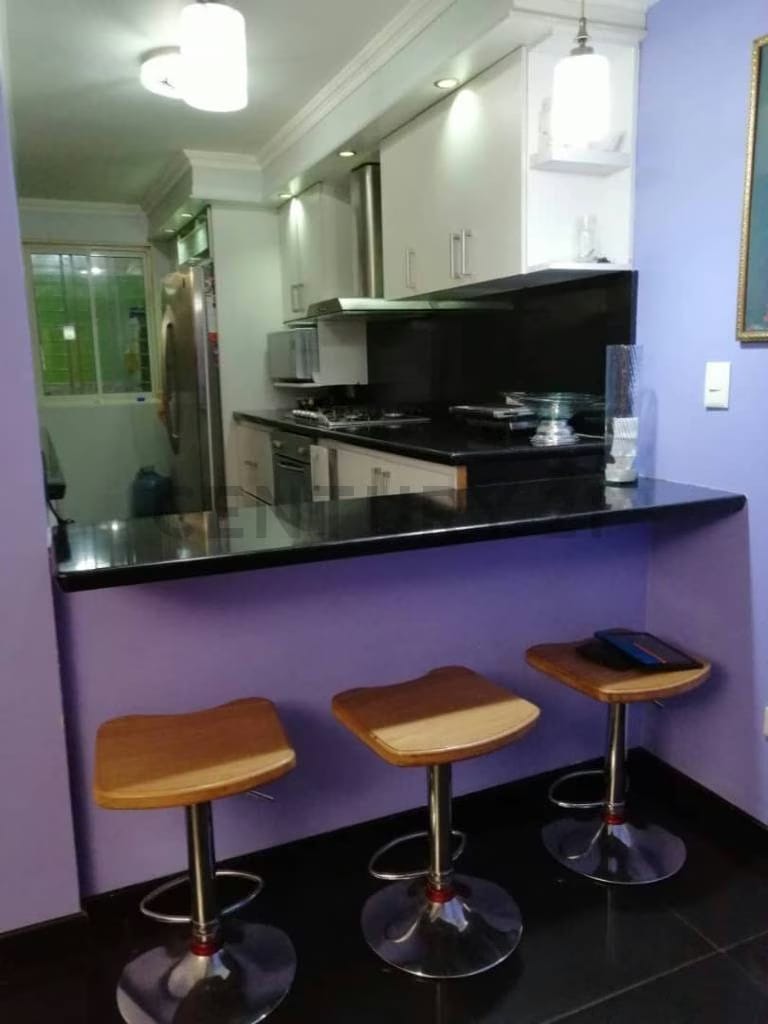 Espacioso Townhouse de 5 Habitaciones en Guayana Country Club - 15