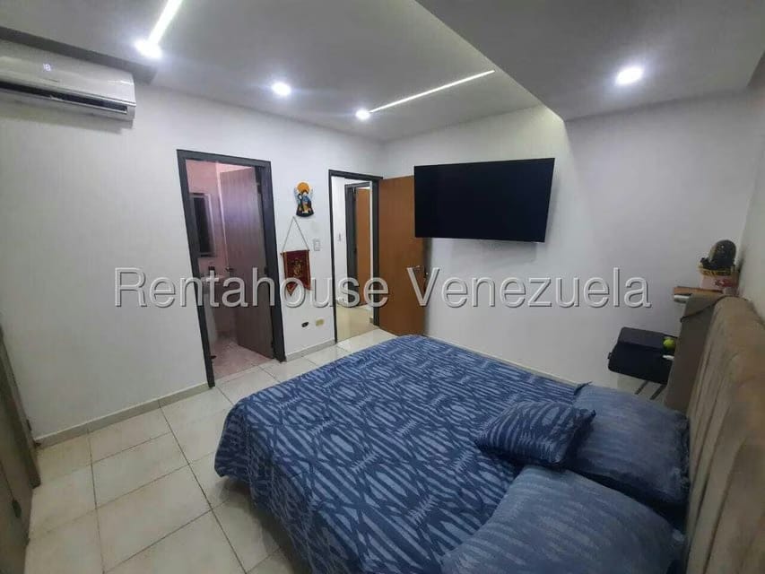 Apartamento (1 Nivel) en Venta en Trigal Norte, Carabobo - 16