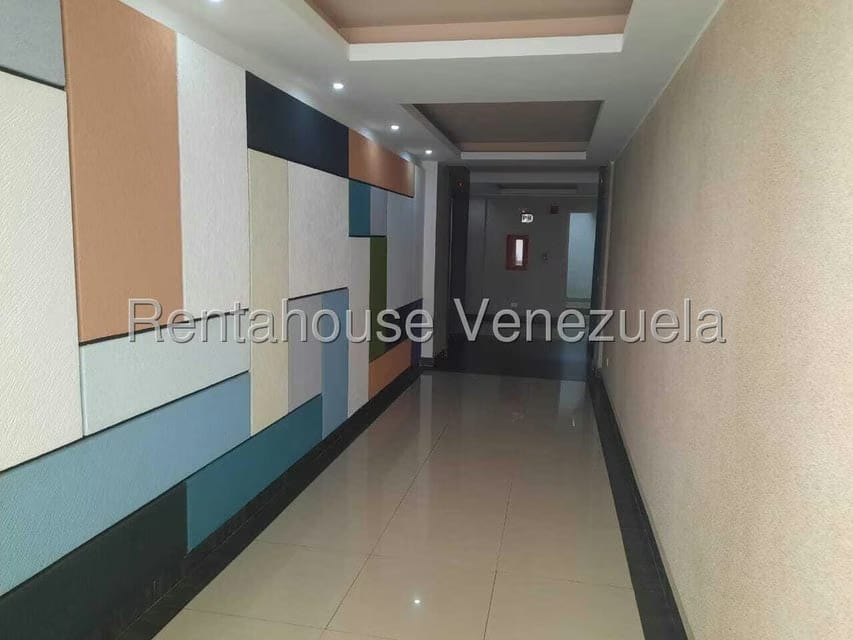 Apartamento (1 Nivel) en Venta en Trigal Norte, Carabobo - 3