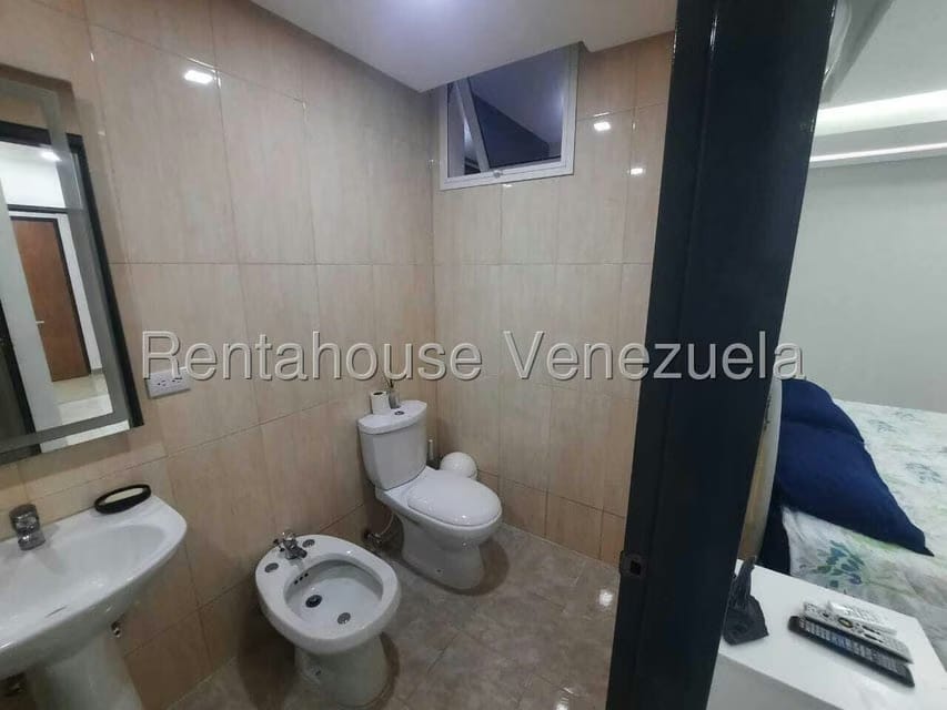 Apartamento (1 Nivel) en Venta en Trigal Norte, Carabobo - 21