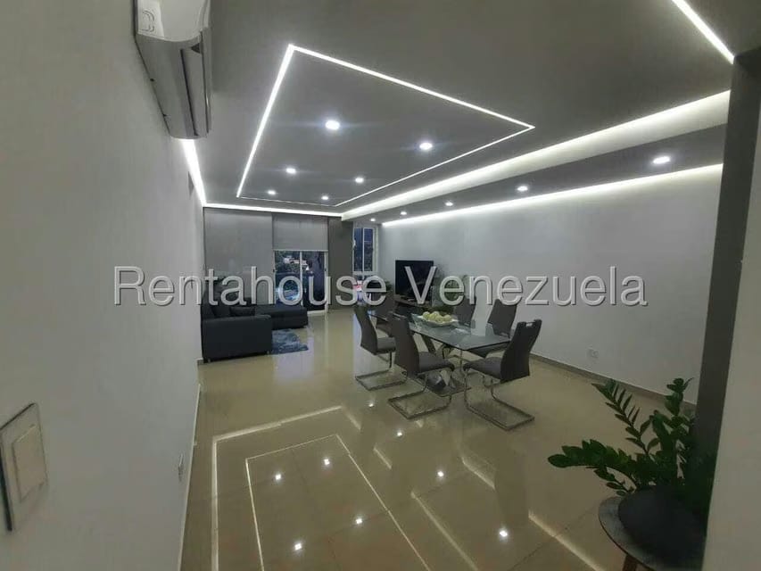 Apartamento (1 Nivel) en Venta en Trigal Norte, Carabobo - 9
