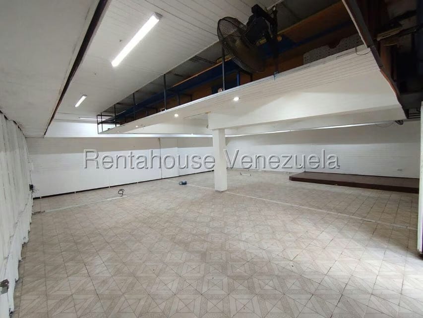 Comercial (Local Comercial) en Venta en Castillito, Carabobo - 2