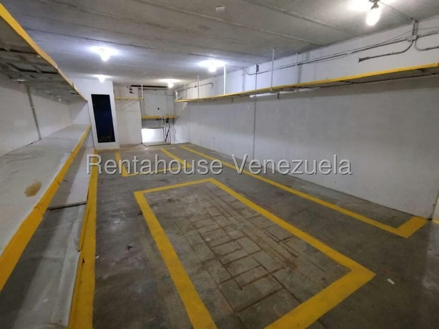 Comercial (Local Comercial) en Venta en Castillito, Carabobo - 24